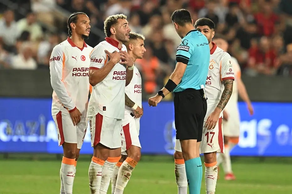 unlu gazeteciden flas mhk iddiasi o varken fenerbahcenin sampiyon olma sansi 0 0 8DuPVbqM
