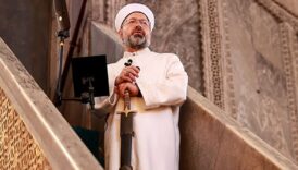 unlu yazar basortusunu firlatti diyanetin son hutbesi cileden cikardi 7eaasDGl