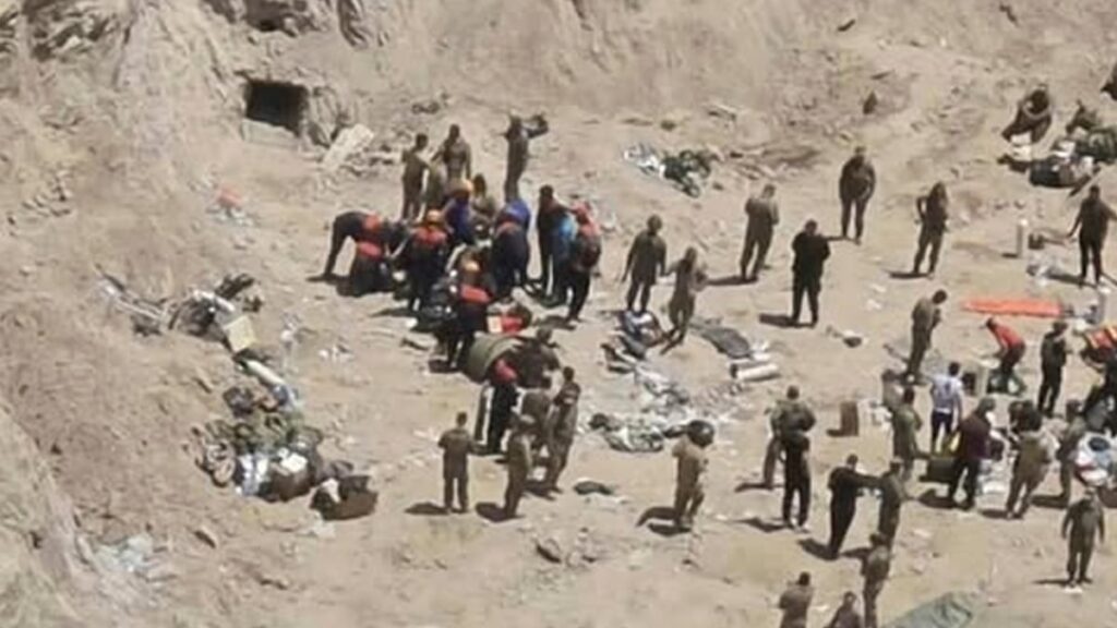unlu yazar kimsenin bilmedigini ortaya cikardi eli kanli terorist itiraf etti 12 kahraman askerimiz JSA14hs6