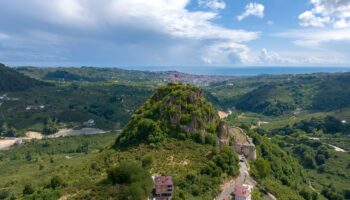 unye kalesi turizme acildi iki ayda 115 bin kisiyi agirladi MEBXHDVZ