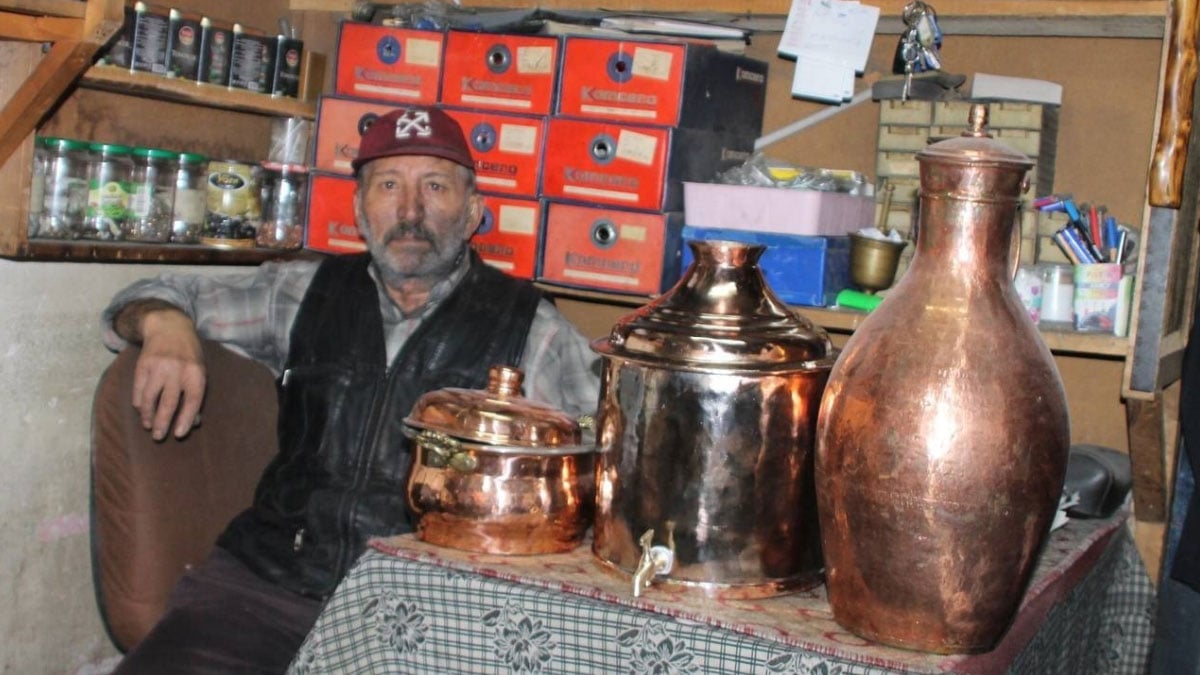 ustasindan ogrendigi meslegi yarim asirdir surduruyor 2 H6NRlGDO