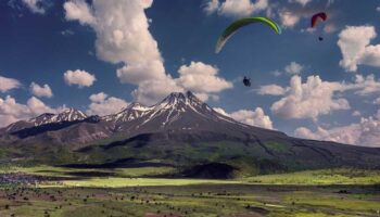 yamac parasutu dunya kupasi hasan daginda basladi qeJRymFk