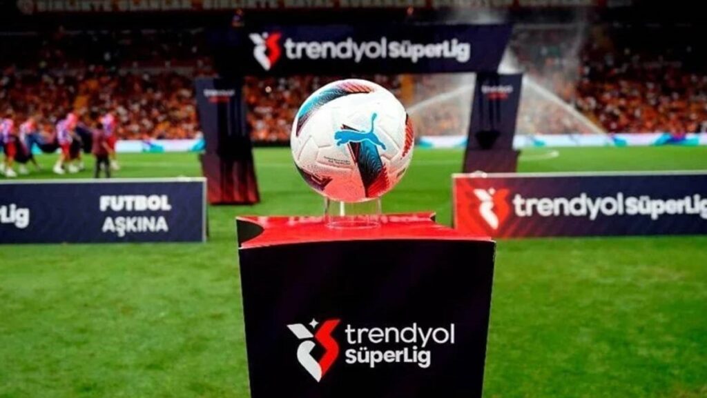 yapay zeka super ligde yeni sezonu tahmin etti 3 puan farkla sampiyon fuIJygdF