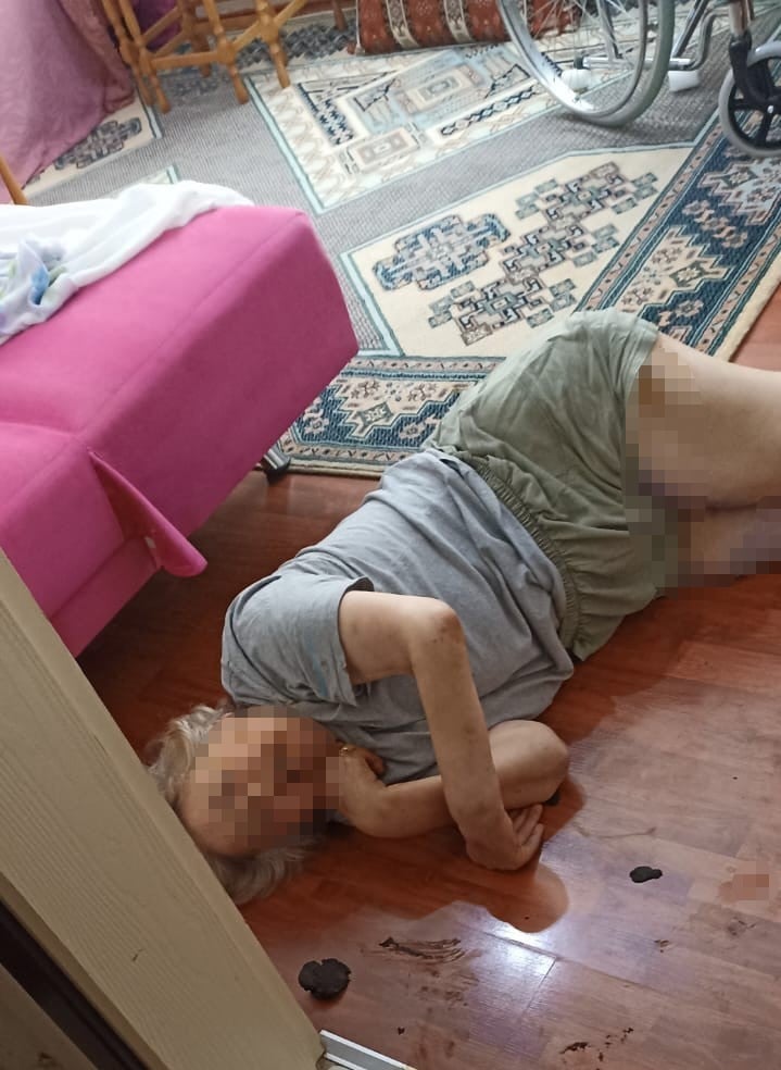yatalak annesini doverek komalik etti 1 jEv2Fw5d