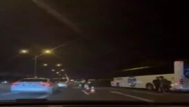 yolcu otobusu ile kamyonet birbirine girdi yaralilar var Yddr42vE