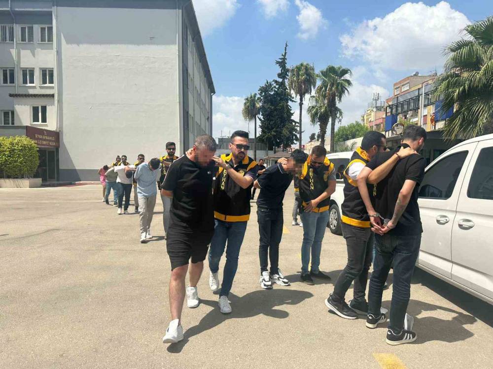 yuksek kazanc vaadiyle vatandasi agina dusuren dolandiricilar polise takildi 3 zOUIKZ9z