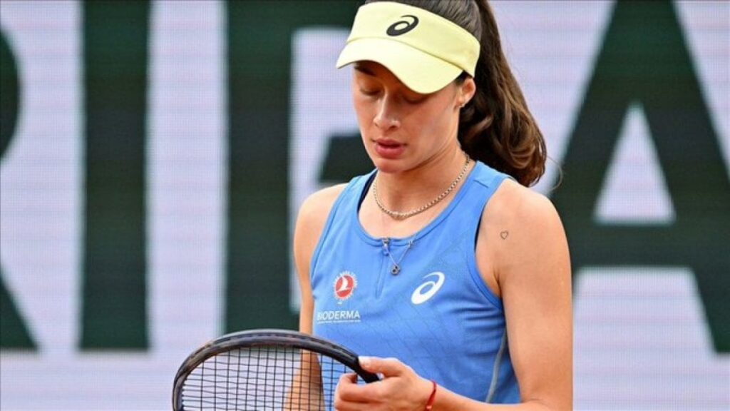 zeynep sonmezden radikal karar yS1xI5Da
