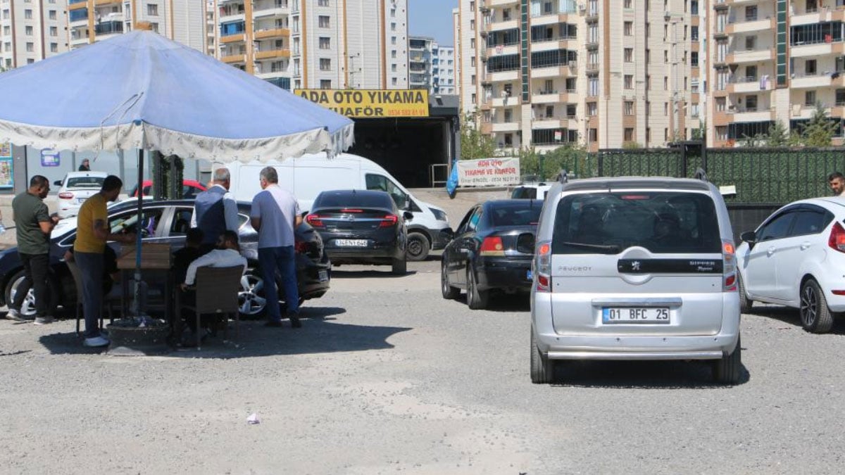 2 el arac pazarinda bir garip durum araclar elde kaldi 2 5TtML93O