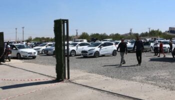 2 el arac pazarinda bir garip durum araclar elde kaldi lJEQPU3C