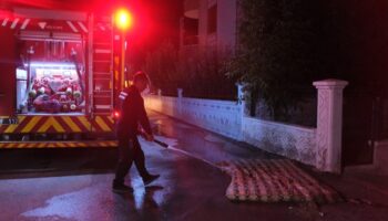 3 katli binada cikan yangin korkuttu WYrryTbC