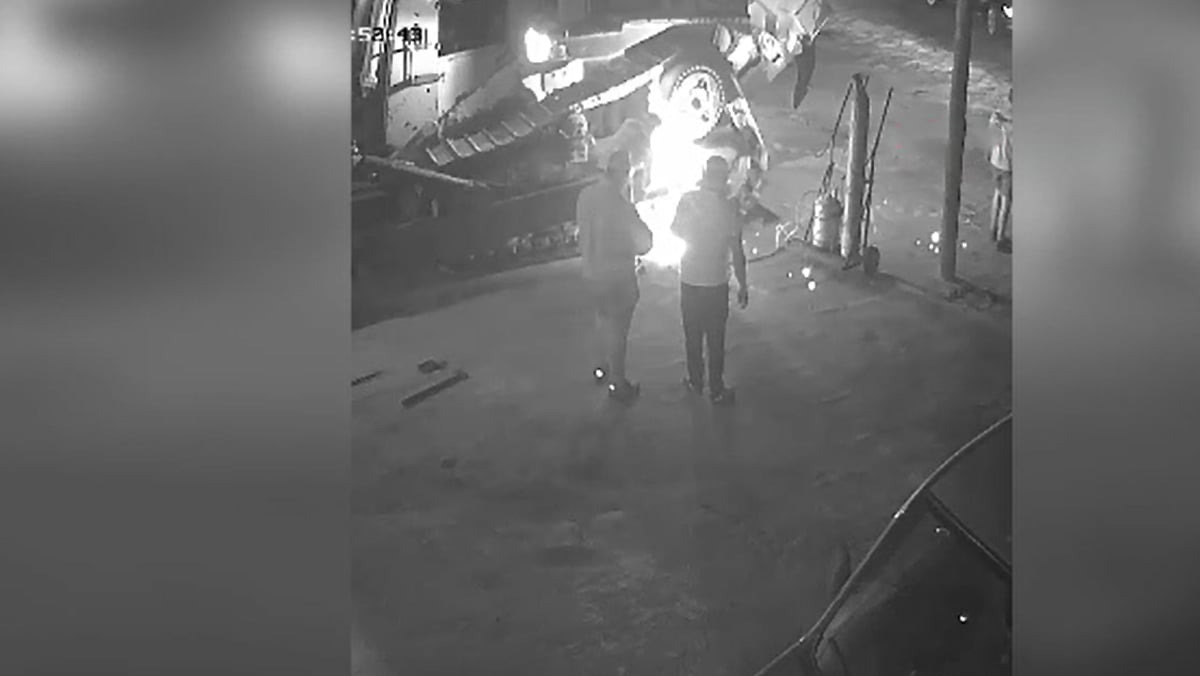 4 milyon liralik dozeri kacirdilar nefes kesen operasyonla yakalandilar 4 v4uZbGFS
