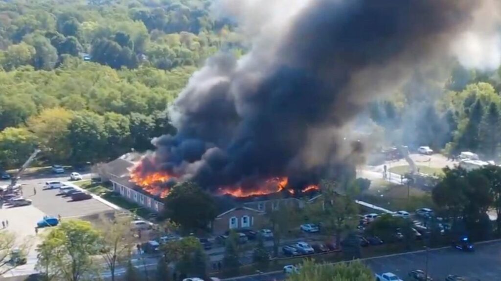 abdde kiliseye silahli saldiri olu ve cok sayida yarali var 4crCiYJs