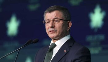 ahmet davutoglundan iktidara yaylim atesi xRCDI3dK
