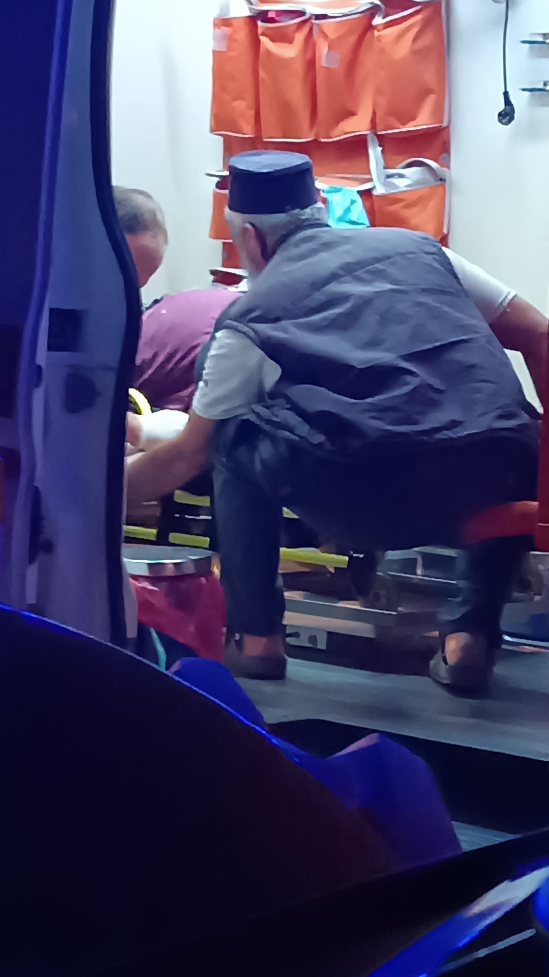 akcakocada patpat dehseti findik iscilerini tasiyordu cok sayida yarali var 4 JwUmVHP1