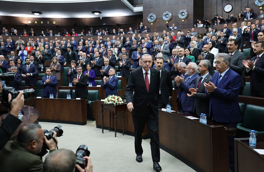 akp kurmaylarinin en buyuk korkusu sizdirildi aralarinda cok gizli toplanti yaptilar erdoganin ruhu bile D2jucy4V