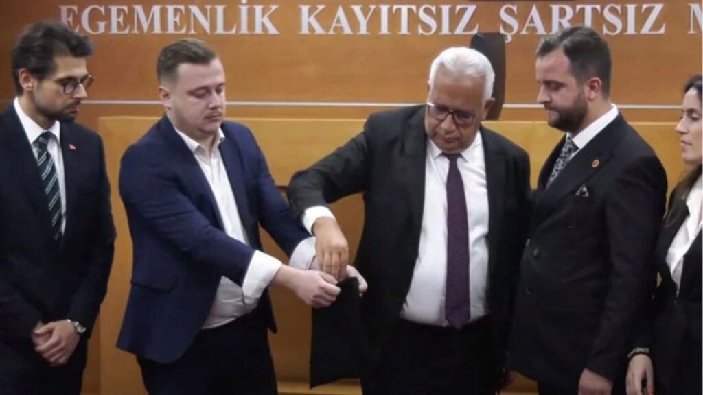 akpli uyenin skandal hatasi secimi chpye kazandirdi 6uyNhx33