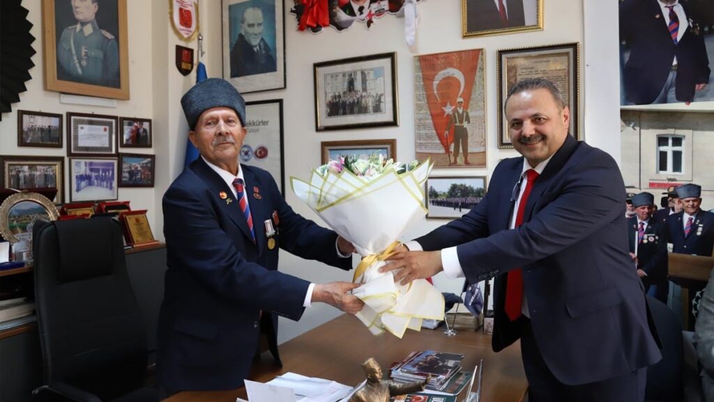 aksaray universitesi rektoru aribastan gaziler gununde anlamli ziyaret GOkpwMRB