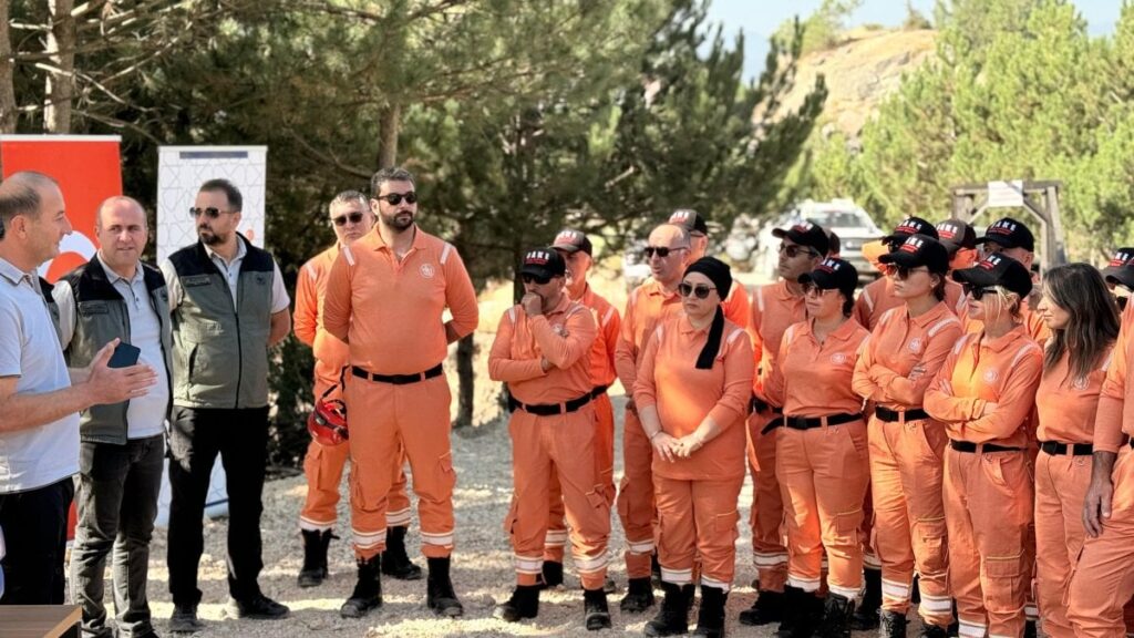 arama kurtarma derneklerine orman yangini egitimi Cc1pev61