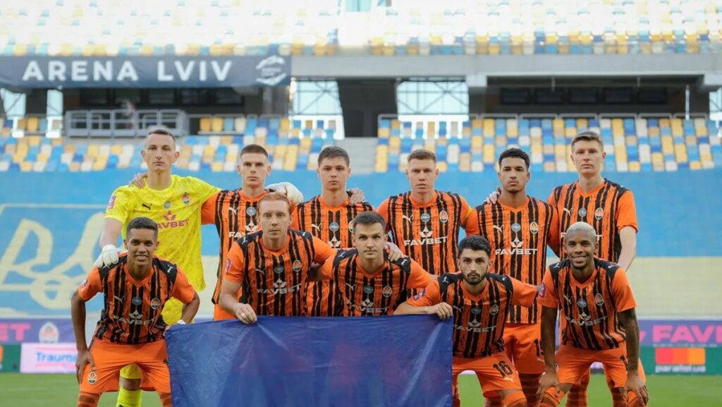 arda turanin shakhtari zirveye ortak oldu CmYNipIU
