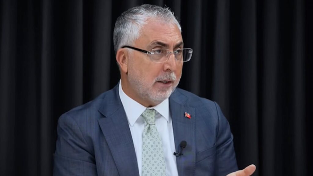 bakan vedat isikhan emeklileri canli yayinda cileden cikardi tepkiler cig gibi buyudu 2YYQXj8b