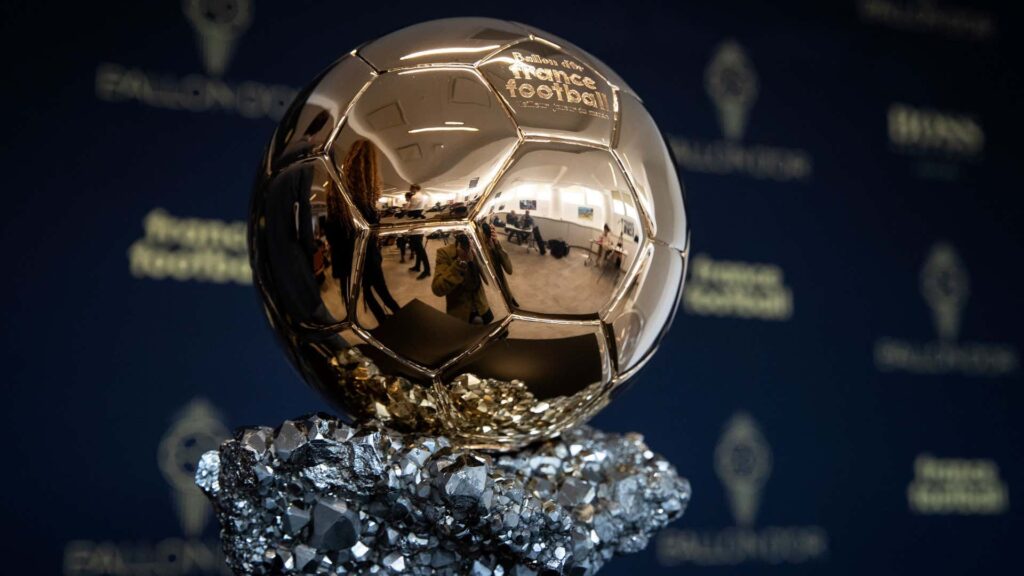 ballon dor odulu sahibi bulunuyor kenan yildiz da listede vaBFE5hc