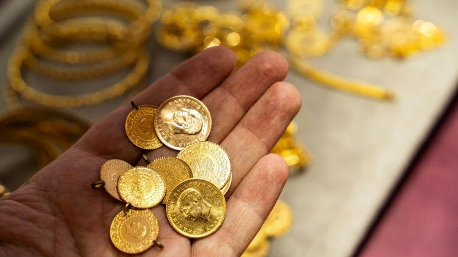 bankacilik devinden dikkat ceken altin tahmini tarih verdi 0