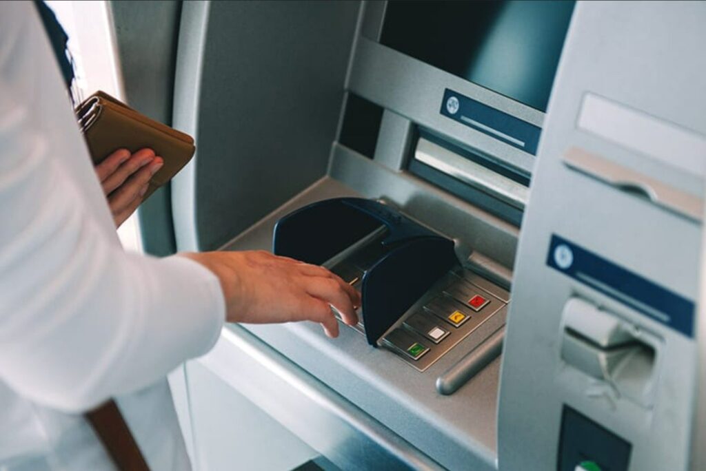 bankalardan dev atm adimi SeamAxWL