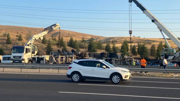 besnide kaza soku beton mikseri minibus ve otomobil carpisti 2 yarali 3 Wff6upz3