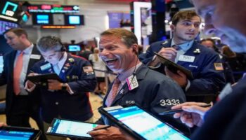 borsalar haftaya yukselisle merhaba dedi teknolojide yukselis saglikta dusus iIN5wvFz