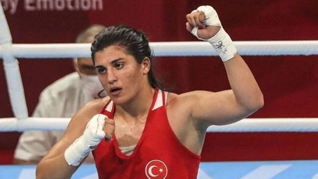 busenaz surmeneli ceyrek finalde 1 8ucEVyWW