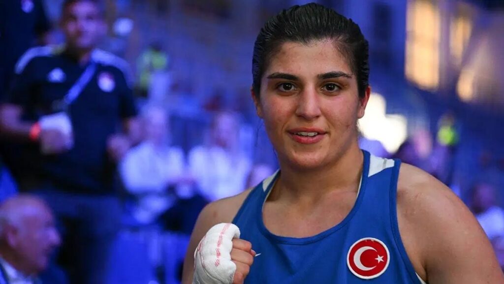 busenaz surmeneli ceyrek finalde heZGbPXN
