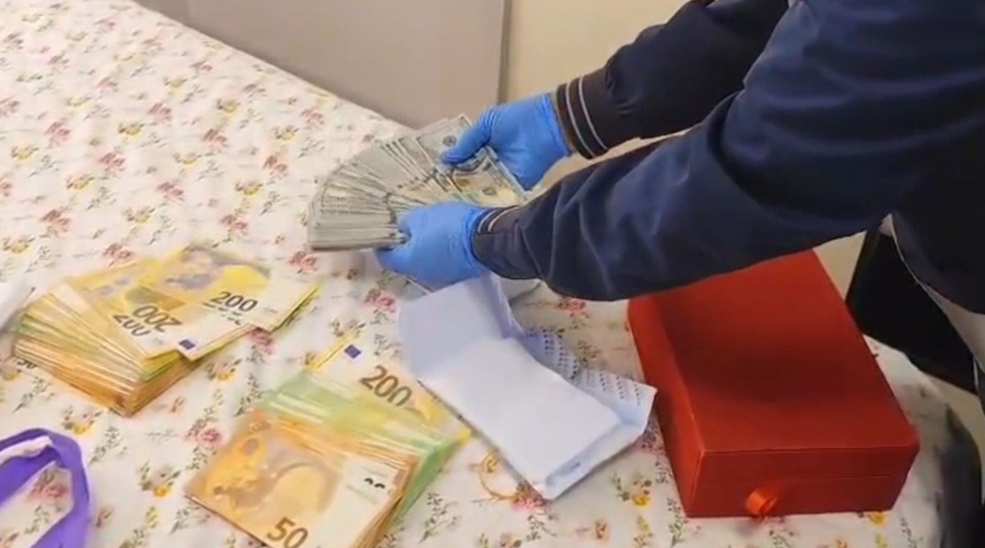 buyu tuzagiyla milyonluk vurgun 1 FRCddPCB