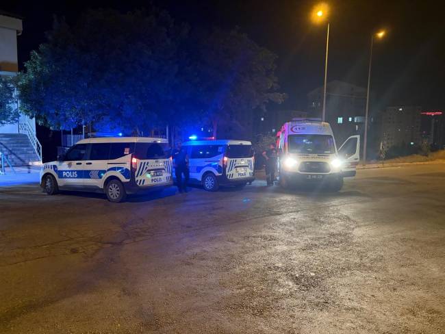 cami bahcesinde kanli saldiri 0 TcwOwNGt