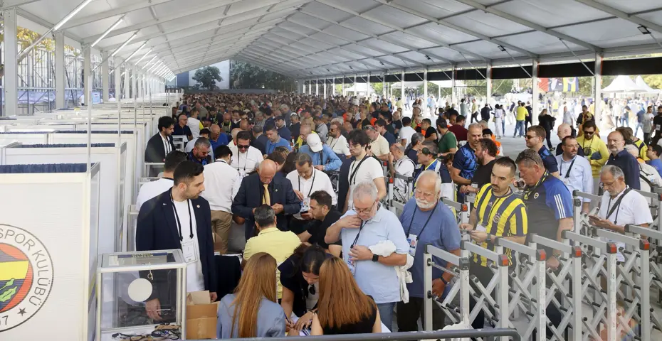 canlifenerbahcede secim heyecani ali koc ve sadettin saran kozlarini paylasiyor 1 IWB8Rwyr