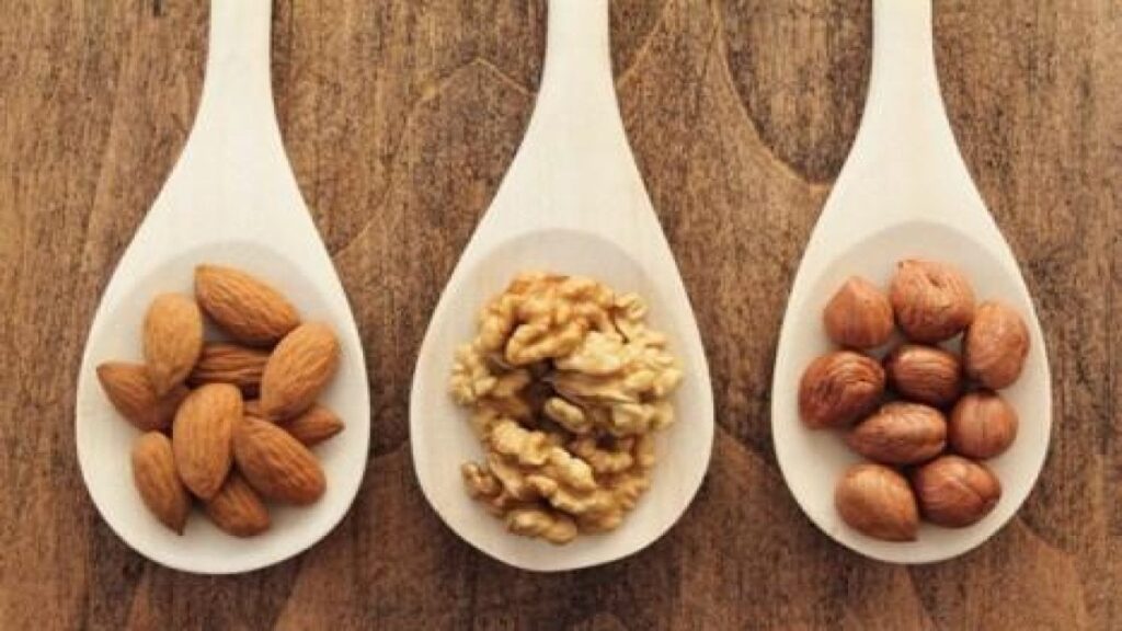 ceviz badem ve findigi geride birakan surpriz kuruyemis vitamin bombasi bu kuruyemis ky7GDTeA