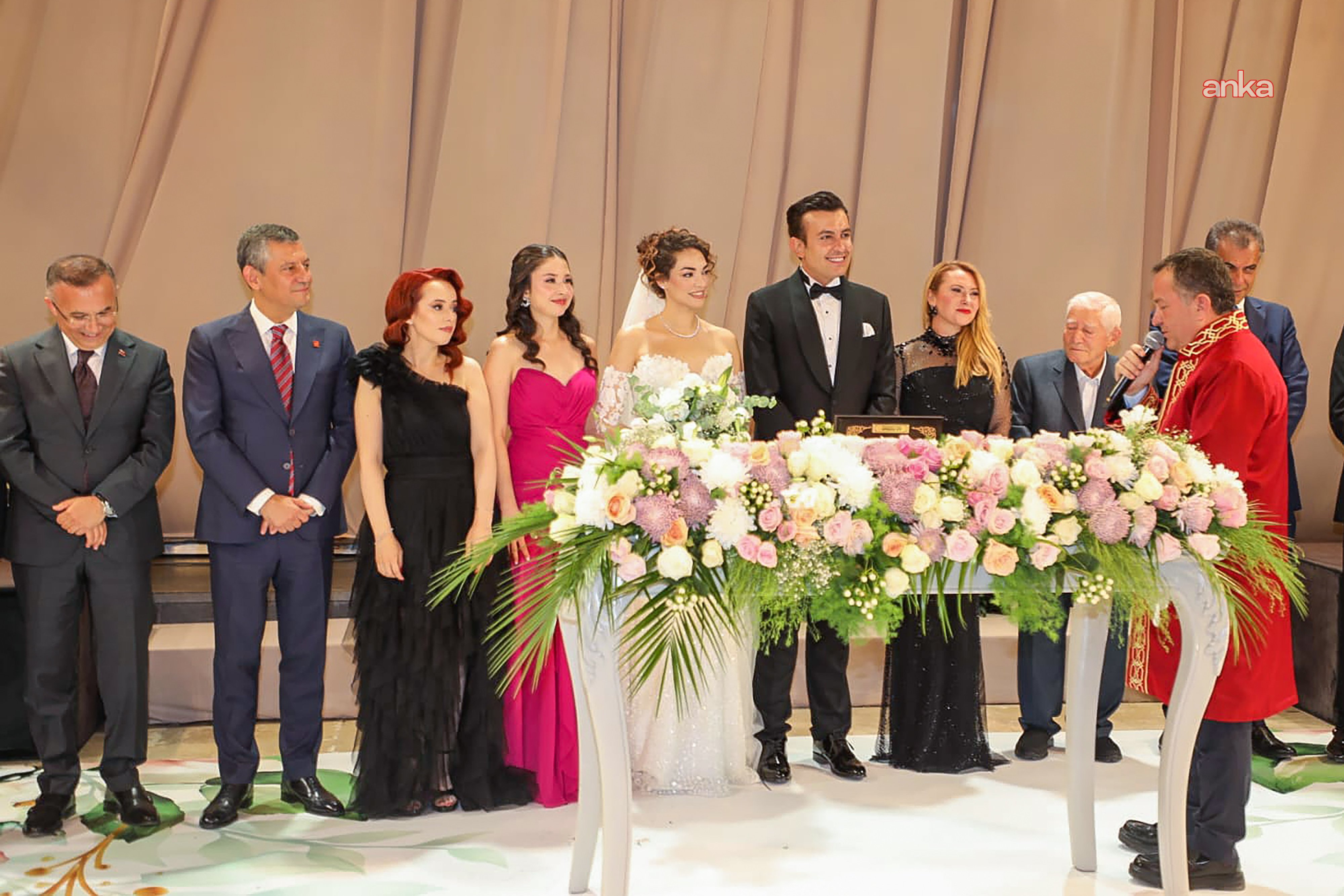 chp genel baskani ozel nikah sahidi oldu 0 MifVcil8