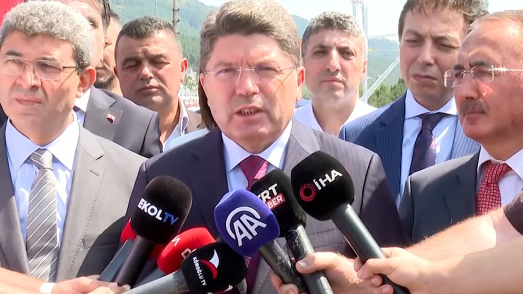 CHP İl Başkanlığı’nda yaşanan olaylar ve sosyal medyada paylaşım yapanlar hakkında soruşturma başlatıldı 1 chp il baskanliginda yasanan olaylar ve sosyal medyada paylasim yapanlar hakkinda sorusturma baslatildi Bpk7FgkD