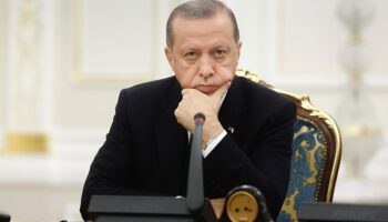chpli isim erdogani rakip olarak gormedi bizim rakiplerimiz dedi tek tek siraladi 5RWtyFr4