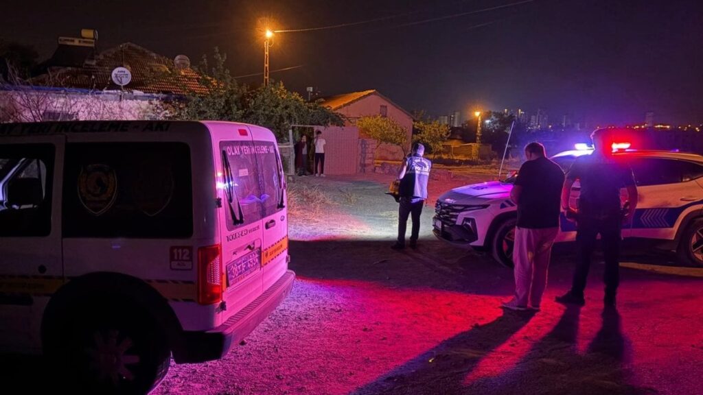 cocuk yuzunden cikan kavgada komsunu bicakladi 1SwOlQd8