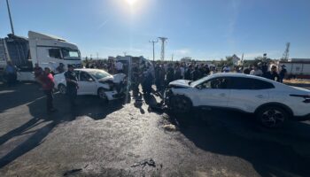 diyarbakirda otomobiller carpisti 8 yarali h6TGcZS7