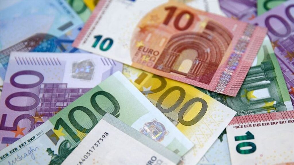 dolar ve euro ne kadar serbest piyasada doviz acilis fiyatlari 3 eylul 2025 BhheT28f