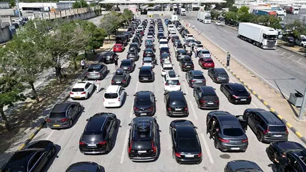 edirnedeki sinir kapilarindan 4 milyondan fazla kisi gecis yapti 1k6MVCSc