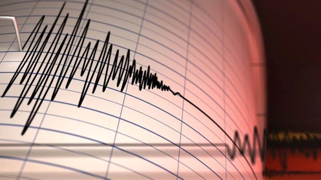 ege denizinde 48 buyuklugunde deprem fV5I5OJ9