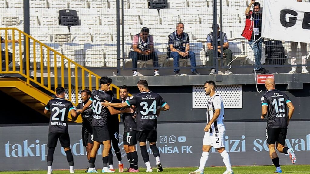 ege derbisinde bozgun bodrum fk manisada liderlige yukseldi Kez2mPee
