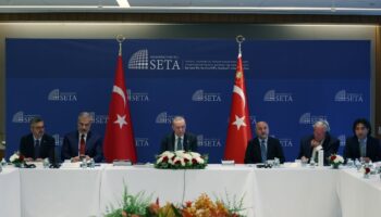 erdogan abdli dusunce kurulusu temsilcileriyle turkevinde bir araya geldi 5T3O8KNR