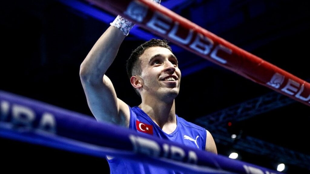 erkekler 50 kiloda samet gumus ceyrek finale cikti CGZdQ1Kk