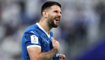 fenerbahce ilgileniyordu alexander mitrovic kararini verdi Jk6VvRWN