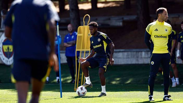 fenerbahce kafilesi zagrebde mert hakan yandas surprizi 0 b4cWvYwE