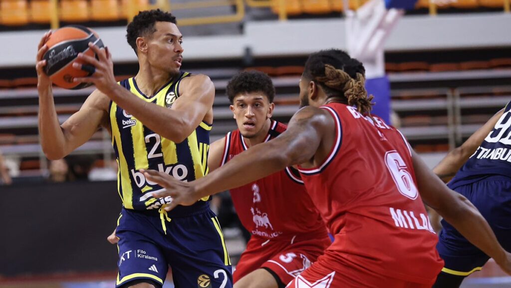 fenerbahce seytanin bacagini kirdi Cah7sfAp
