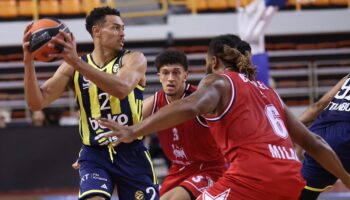 fenerbahce seytanin bacagini kirdi Cah7sfAp